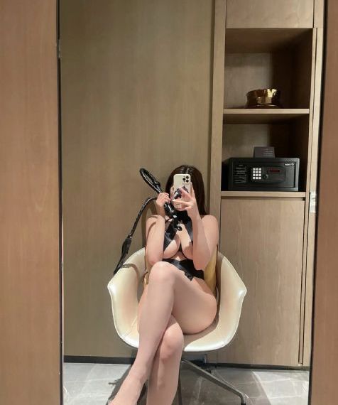 被驯服的女职员